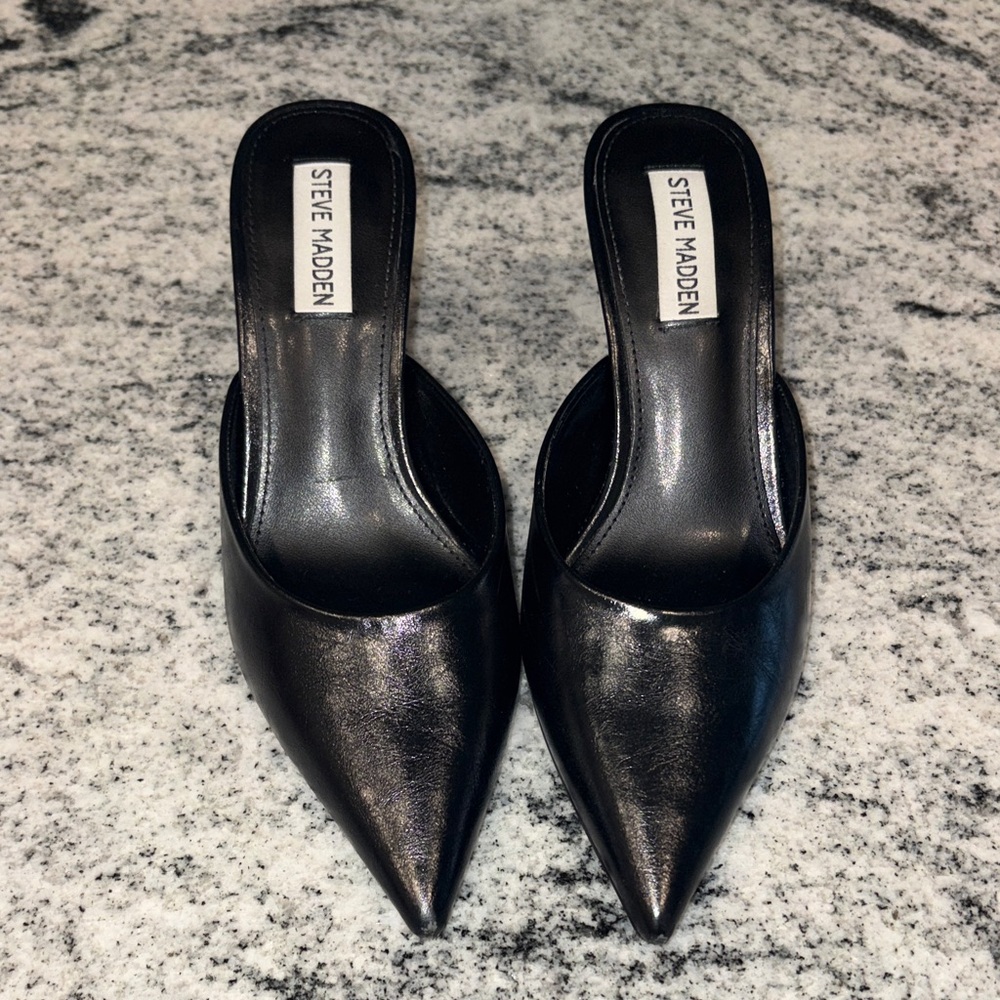 Steve Madden Shiny Black Pointed Mules